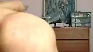 خمس عاهرات جميلات تأخذ قضيبين وثلاثي علني