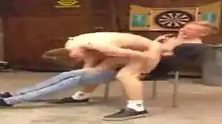 كائن فضائي الأسود واليابانية تجرؤ