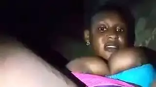 تون سياحي سيارة
